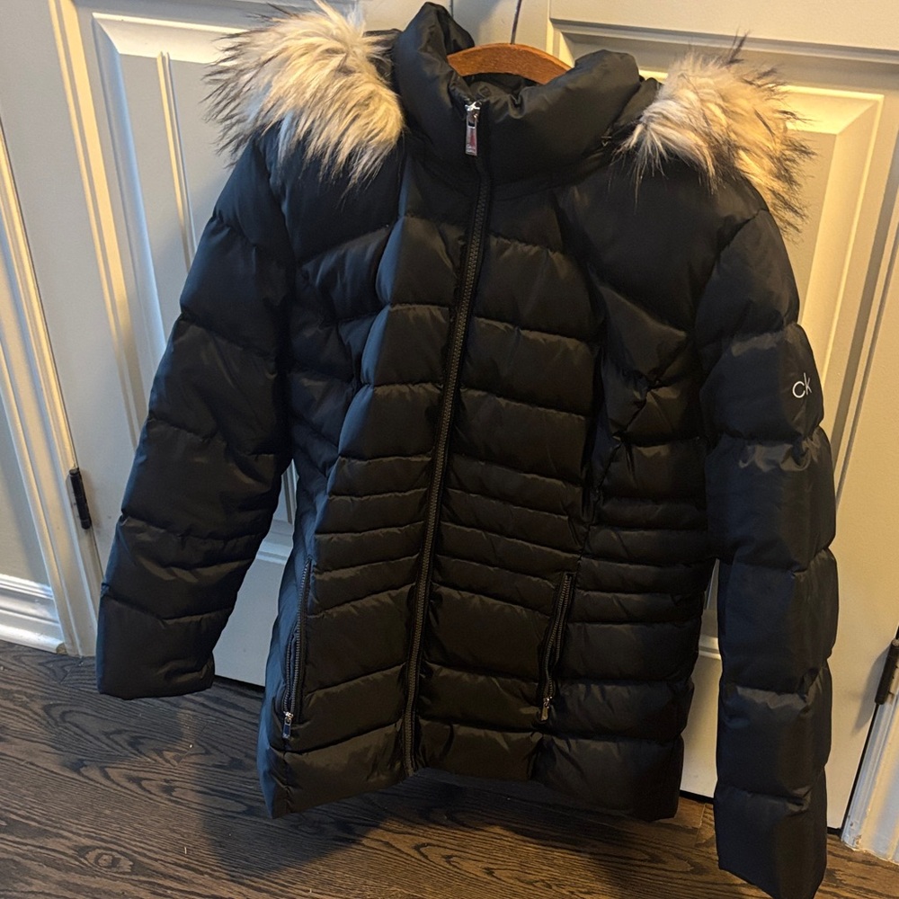Calvin Klein Women’s Puffer Jacket with Faux Fur Trim